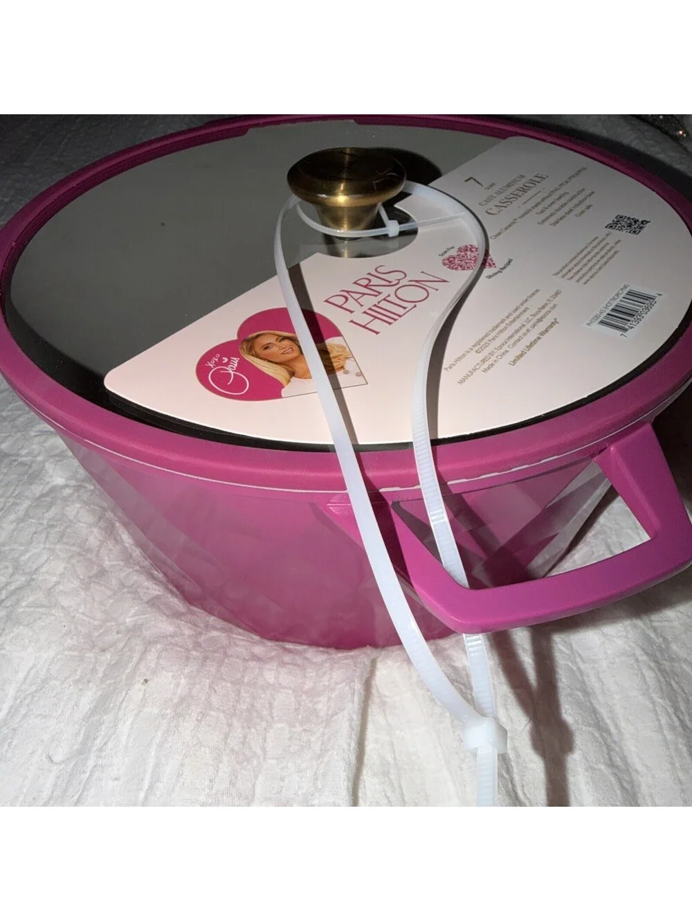 Paris Hilton 7Quart Cast Aluminum Casserole Hot Tropic Pink Diamond Nonstiick